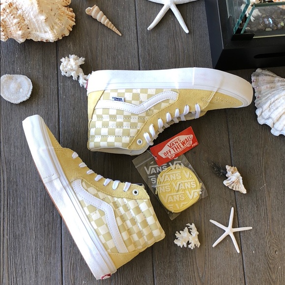 🌴🌼VANS- HIGH TOPS CHECKER BOARD🌼🌴 - Picture 8 of 9